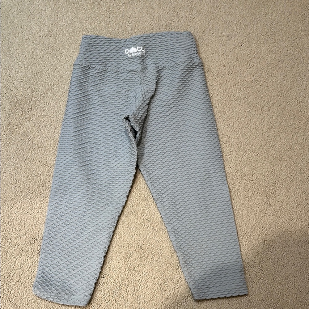 Booty by Brabants Croco Cropped Frost Textured Leggings